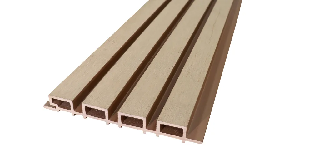 ไม้ผนัง 4 ลอน Luxury กำแพงเมืองจีน สีไม้สัก